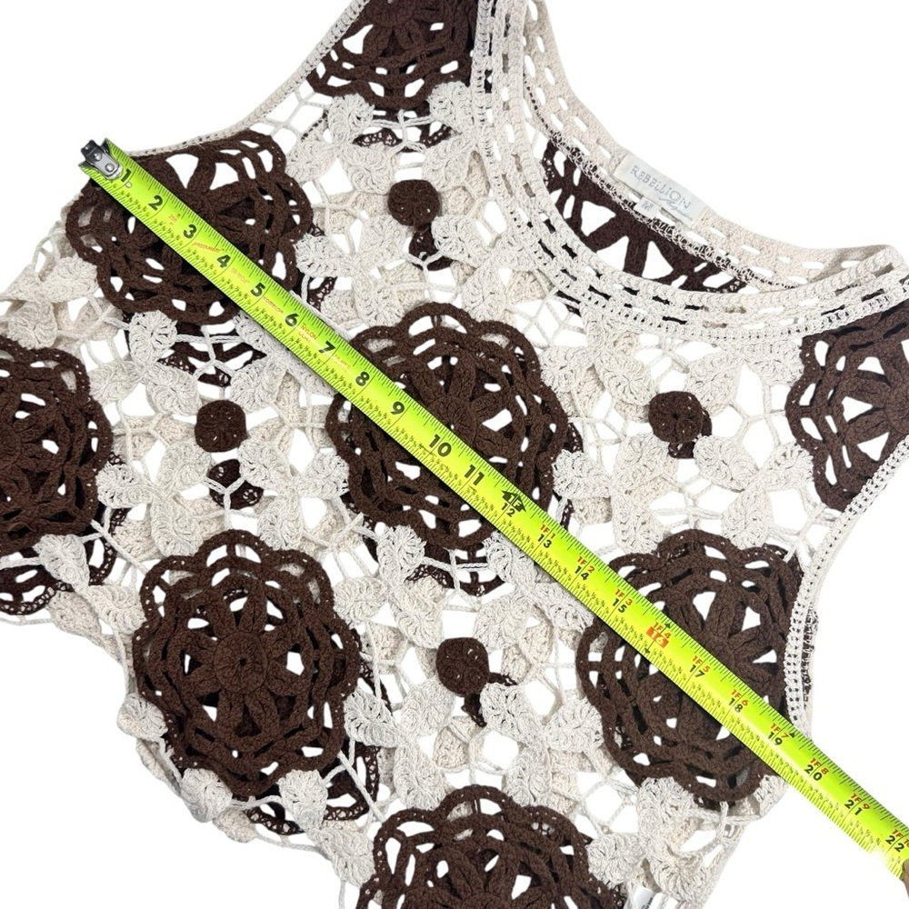 Rebellion Cream and Brown Crochet Cropped Tank and Shorts Set, Medium - Picture 5 of 16